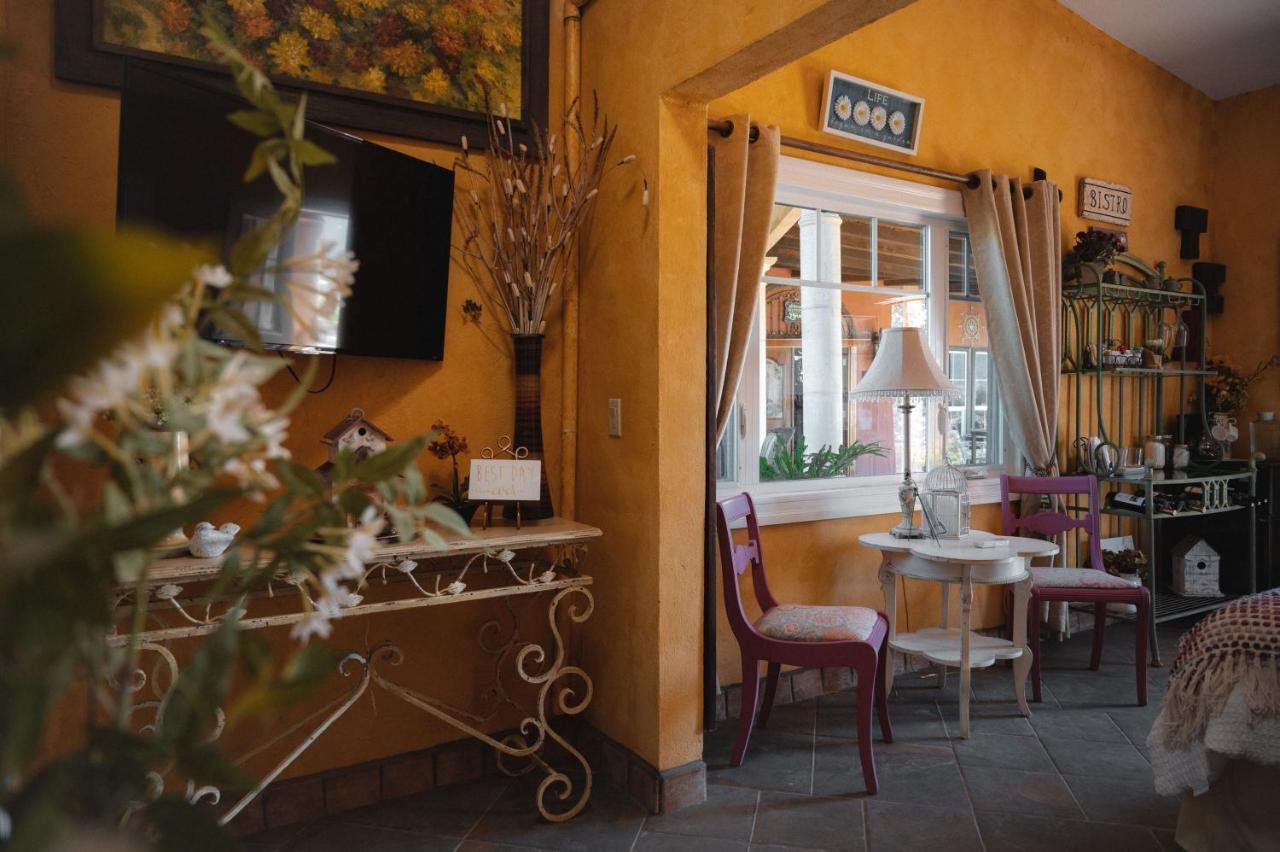 Vina Calabria Bed & Breakfast บาเย เด กัวลาลูเป ภายนอก รูปภาพ