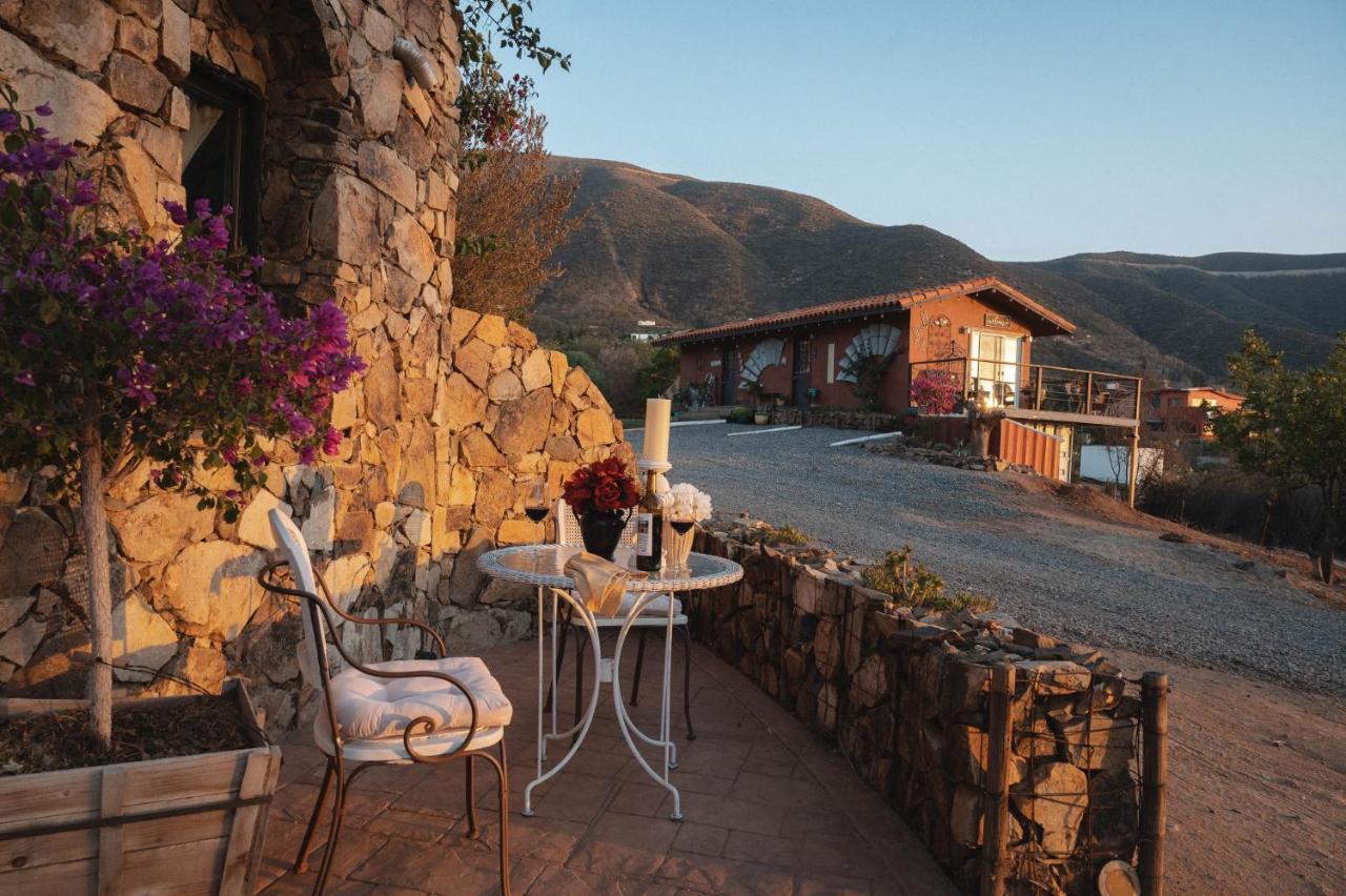 Vina Calabria Bed & Breakfast บาเย เด กัวลาลูเป ภายนอก รูปภาพ