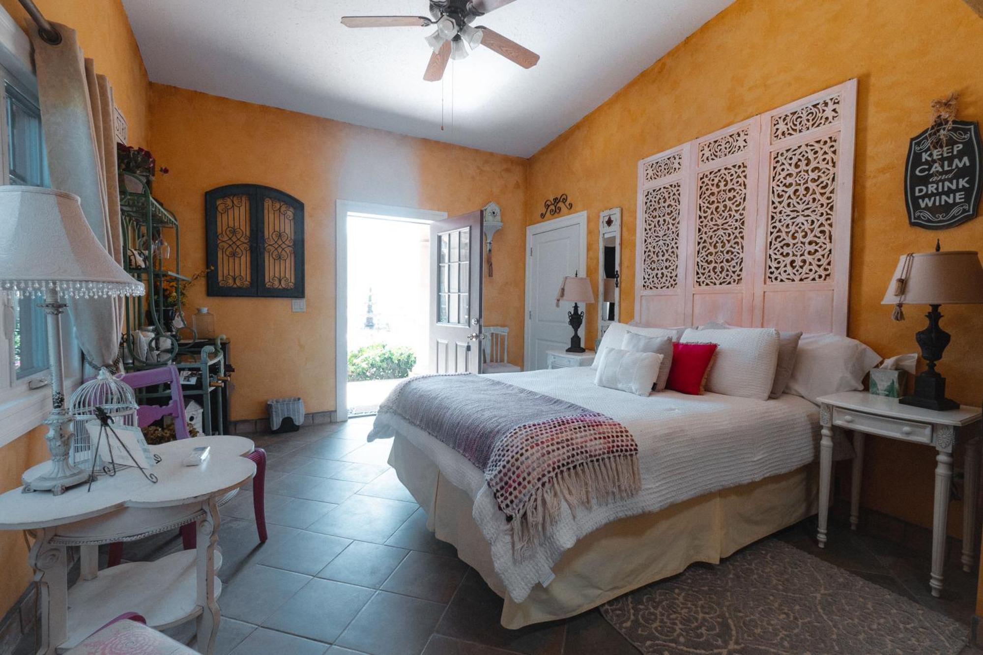 Vina Calabria Bed & Breakfast บาเย เด กัวลาลูเป ภายนอก รูปภาพ