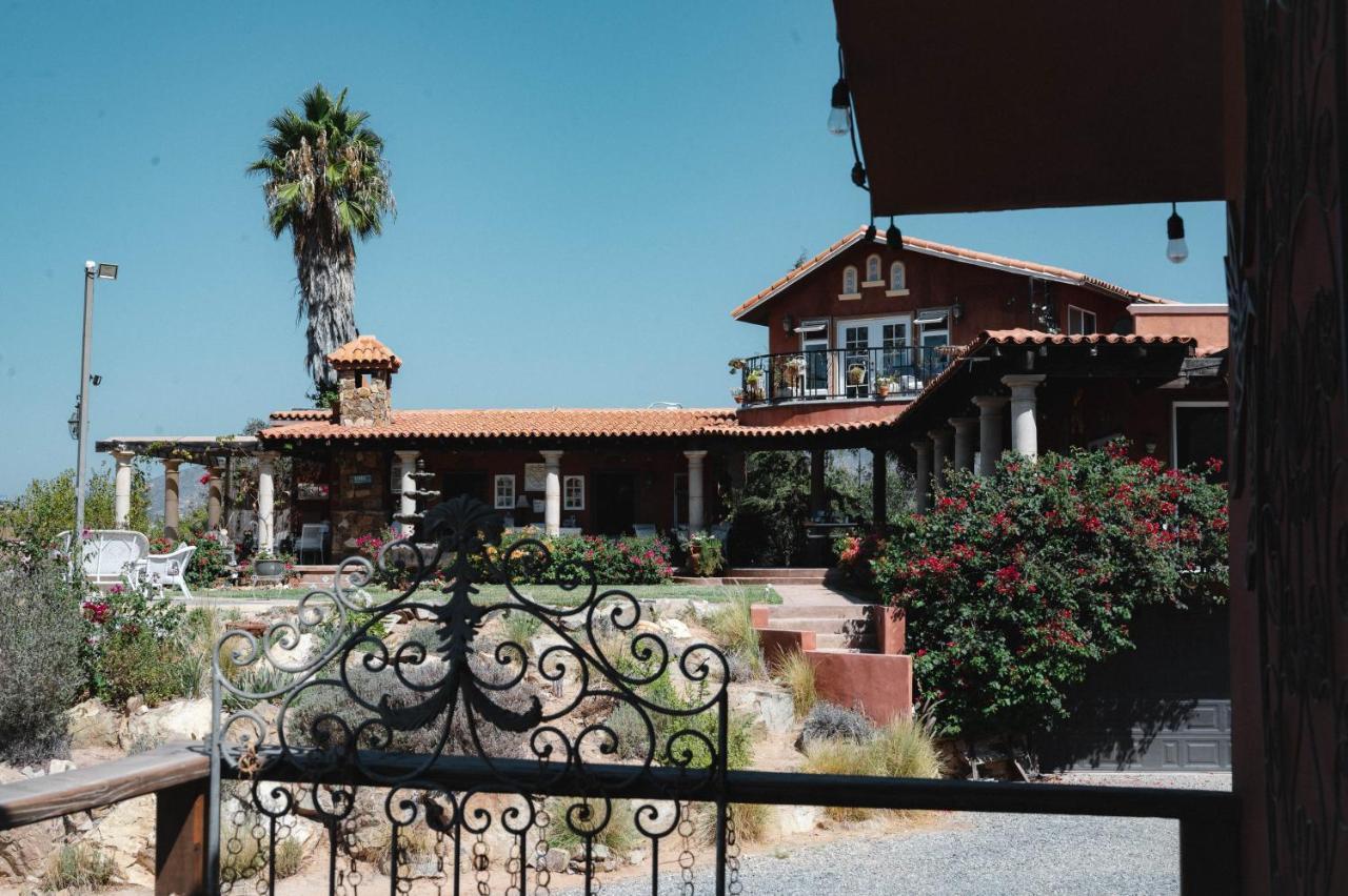 Vina Calabria Bed & Breakfast บาเย เด กัวลาลูเป ภายนอก รูปภาพ