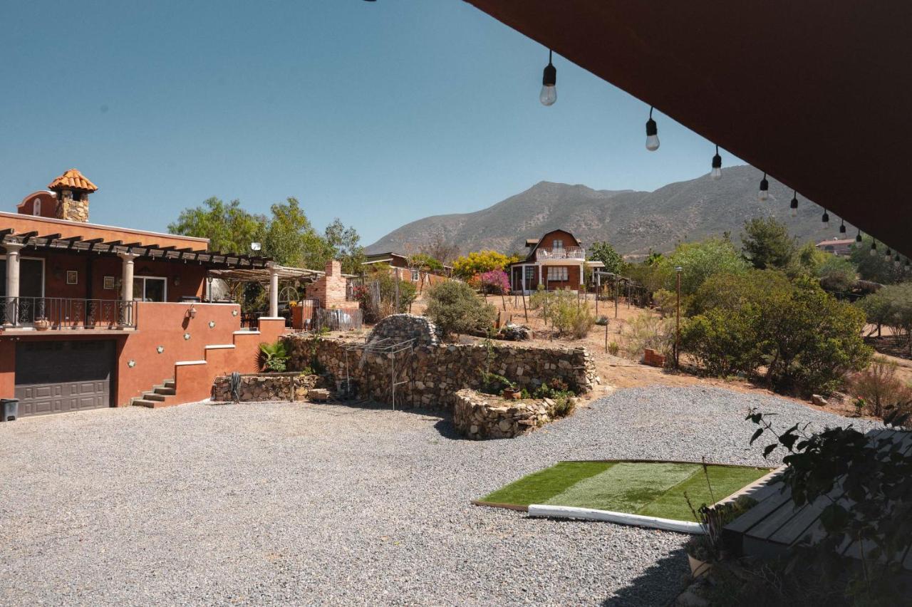 Vina Calabria Bed & Breakfast บาเย เด กัวลาลูเป ภายนอก รูปภาพ
