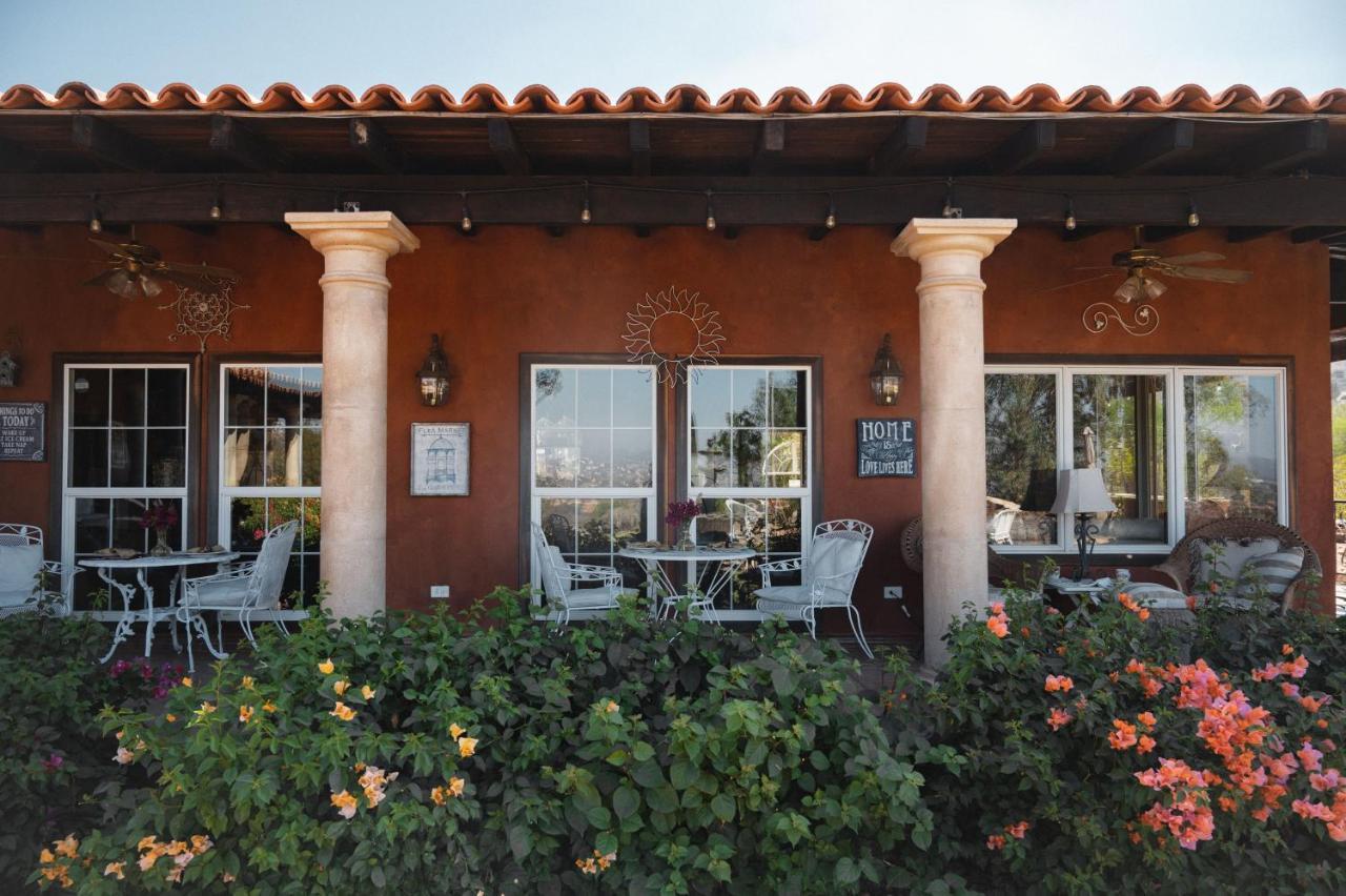 Vina Calabria Bed & Breakfast บาเย เด กัวลาลูเป ภายนอก รูปภาพ