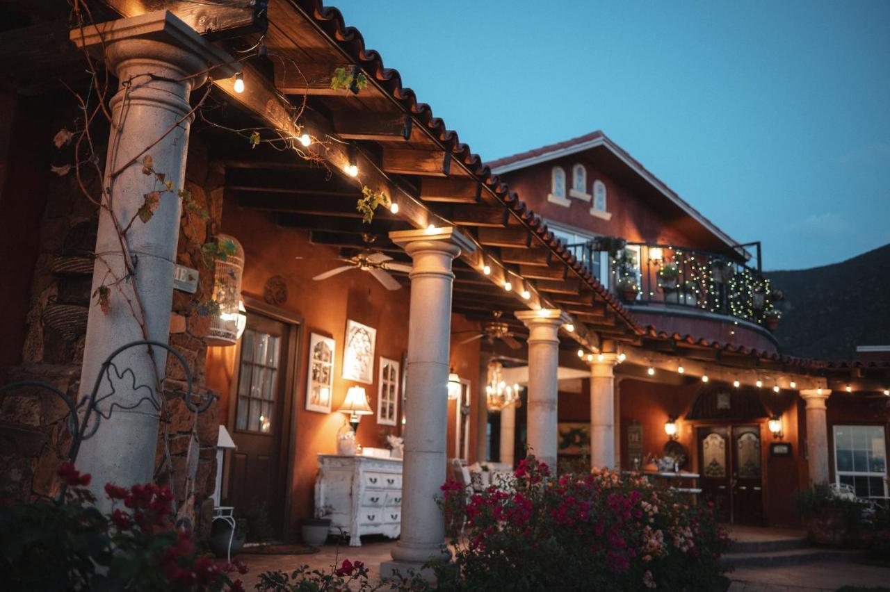 Vina Calabria Bed & Breakfast บาเย เด กัวลาลูเป ภายนอก รูปภาพ